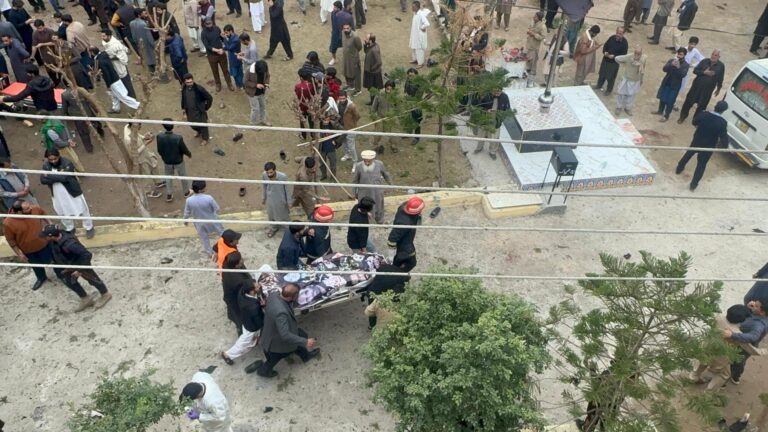 Blast at Shiite mosque in Islamabad