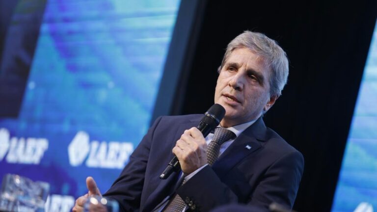 luis-caputo-apunto-contra-la-uia