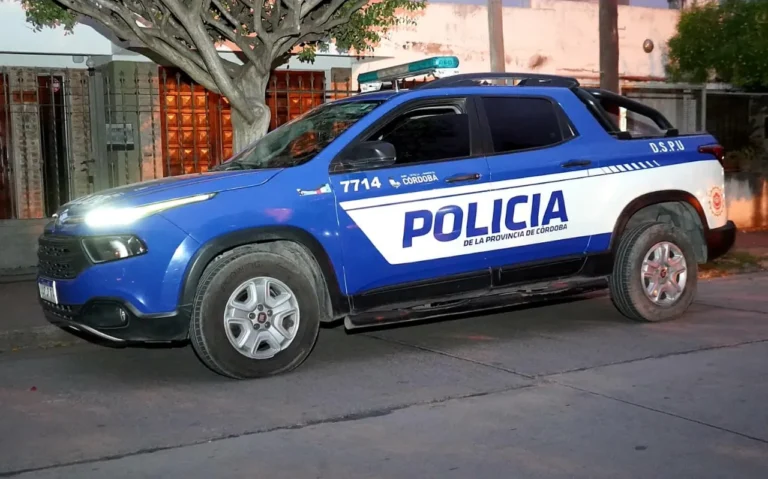 POLICIA CORDOBA.8dfe404b85772a0b.cG9saWPDrWEgZGUgY8OzcmRvYmFfbm9ybWFsLndlYnA=