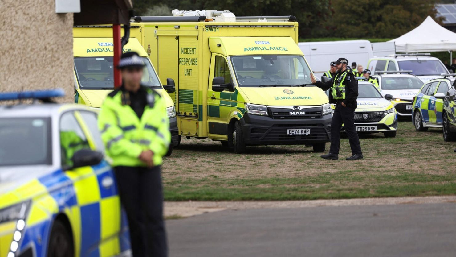 policias-base-inglaterra-reuters